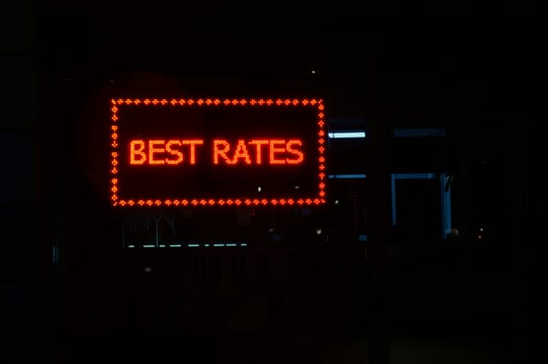 How to Choose Between a Fixed & Variable Mortgage Rate